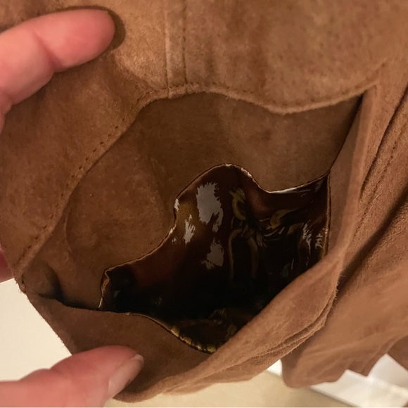 Dennis Basso Brown Trench Coat with Plush Fabric and Belted Waist - Picture 7 of 16